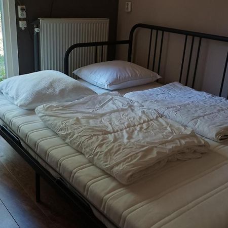 Bosbungalow De Eekhoorn Nunspeet Kültér fotó