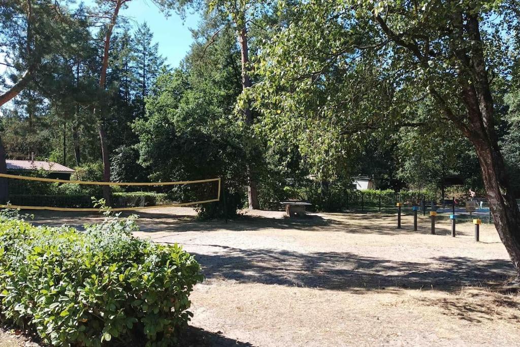 Bosbungalow De Eekhoorn Nunspeet Kültér fotó